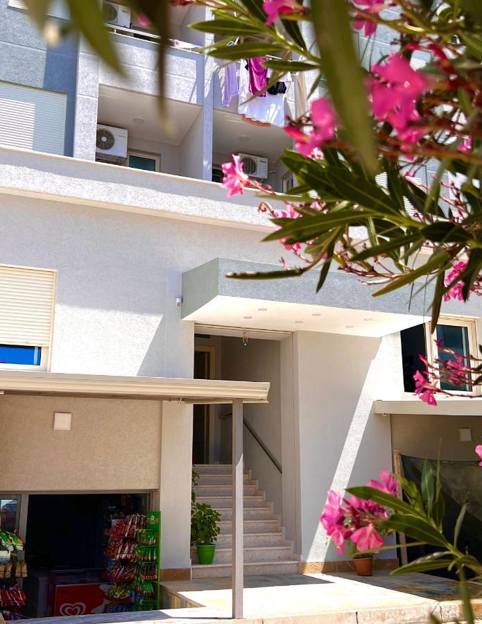 Flors Apartments Durrës Buitenkant foto