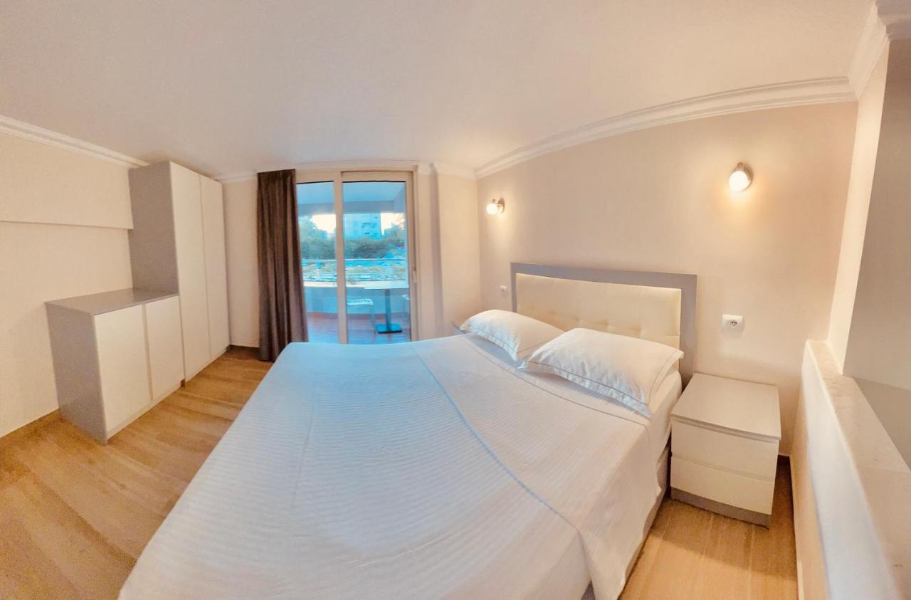 Flors Apartments Durrës Buitenkant foto