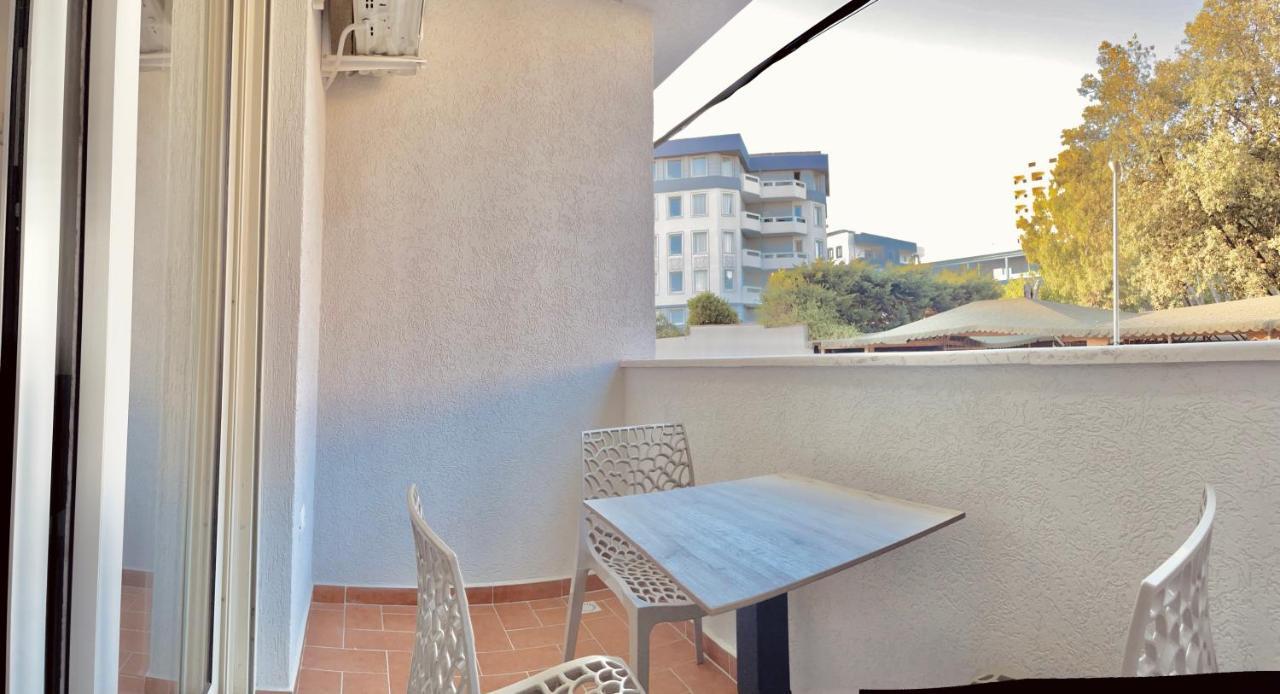 Flors Apartments Durrës Buitenkant foto