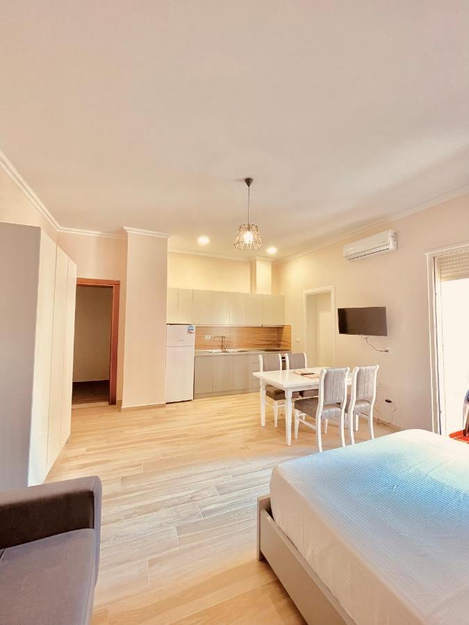 Flors Apartments Durrës Buitenkant foto