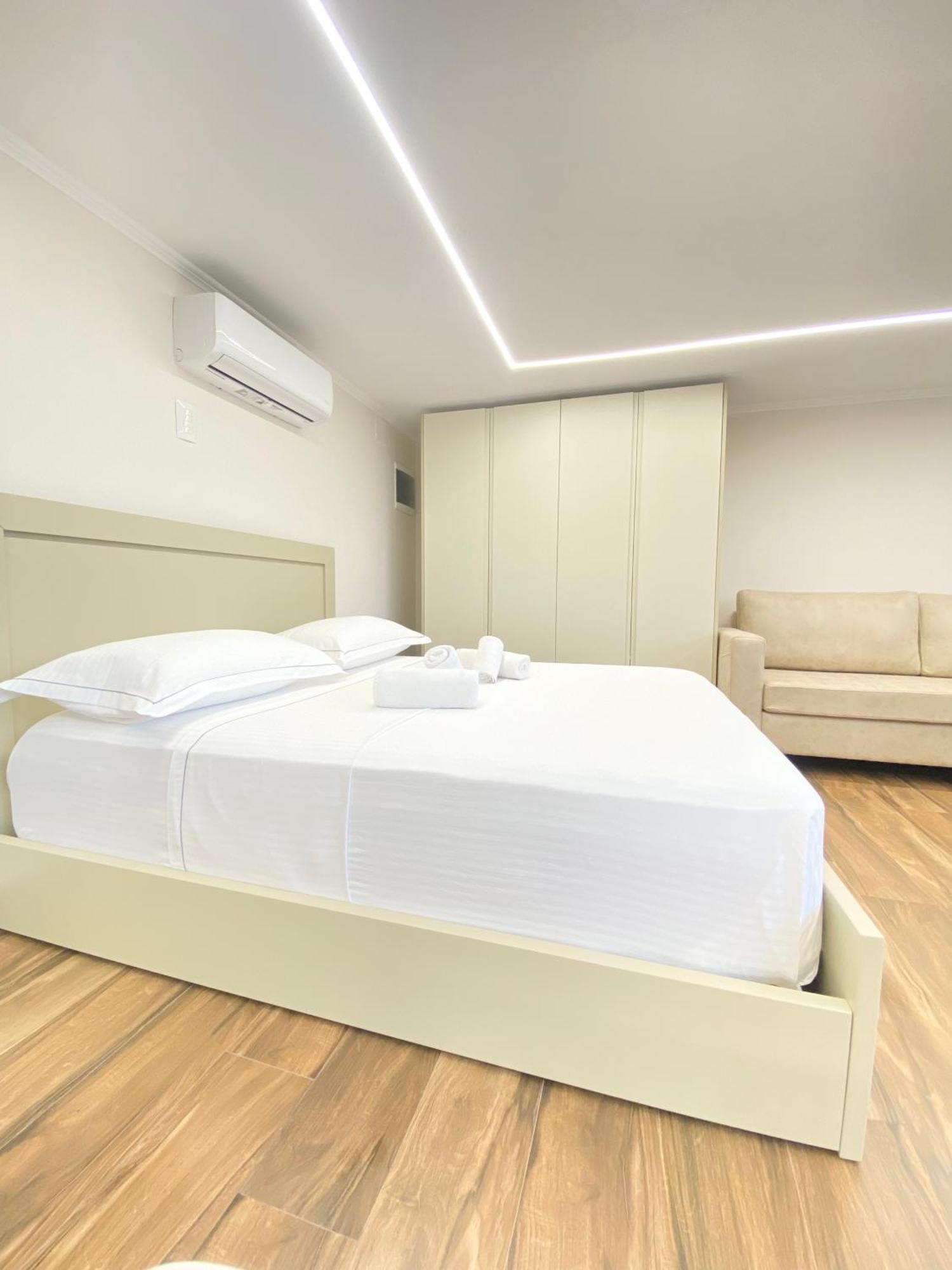 Flors Apartments Durrës Buitenkant foto